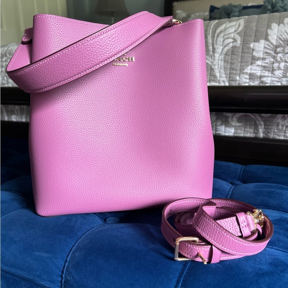 Like New!! Coach Large Town Bucket Bag in Violet Orchid! - Picture 6 of 8